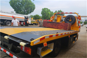 武宣附近拖车电话号码服务